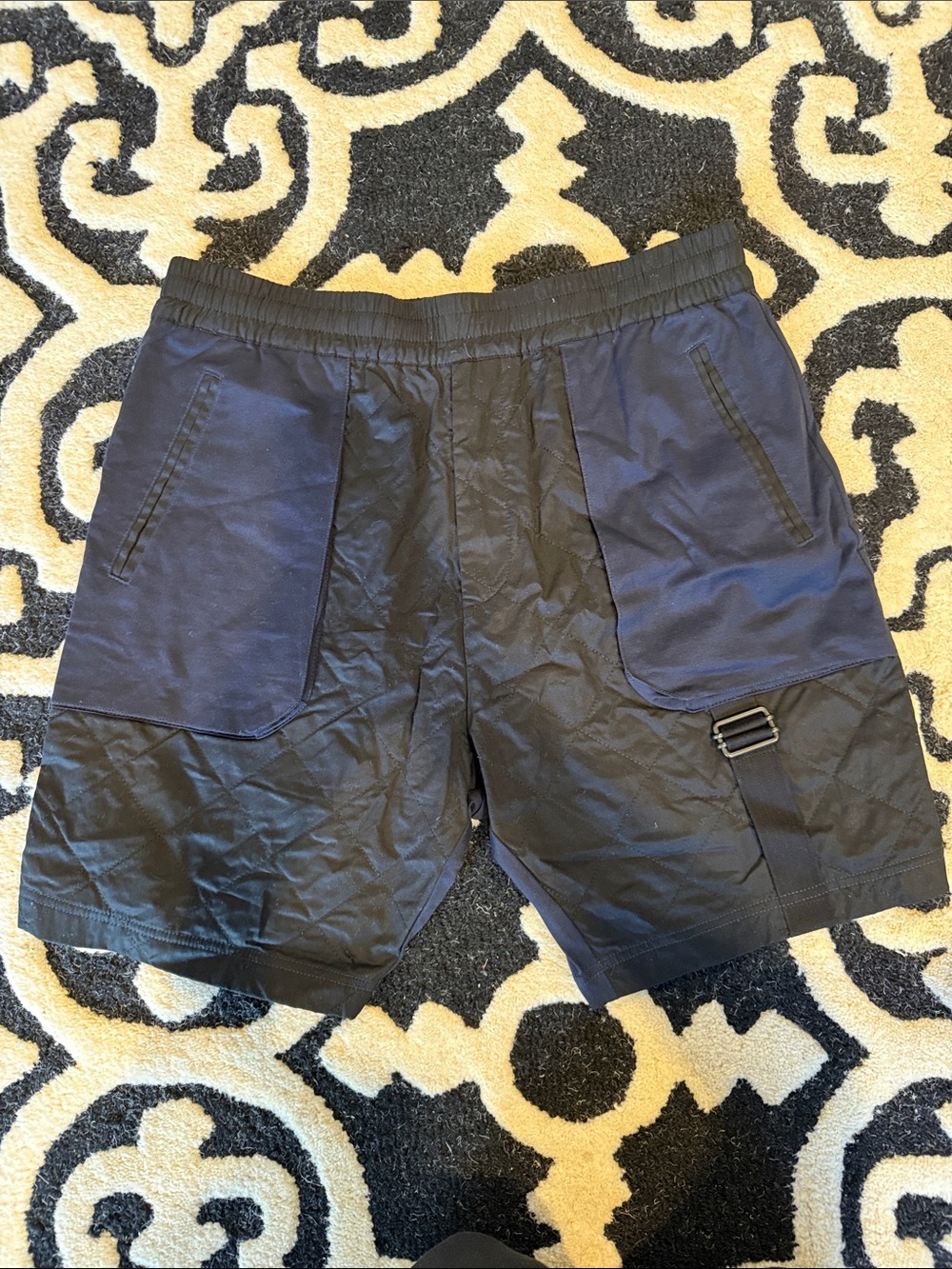 Men's Diesel Black & Gold Two-Tone Navy & Black Cargo Shorts. NWT. XL